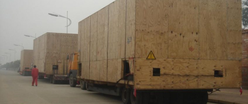 新疆國際公路運輸中報關與清關的含義